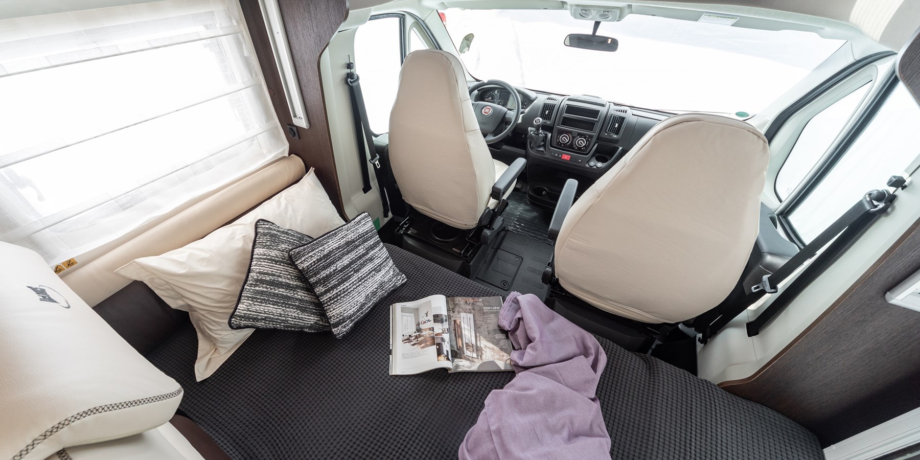 McLouis-Mc4-231-093_c1800x900